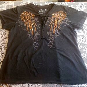 Affliction, Black & Gold Short Sleeve T-Shirt w/Unique Neckline, Size Large